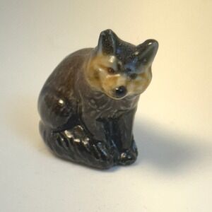 Wade Whimsies Fox England Figurine Brown Tan Black Red Rose Tea Series 1 1967-73